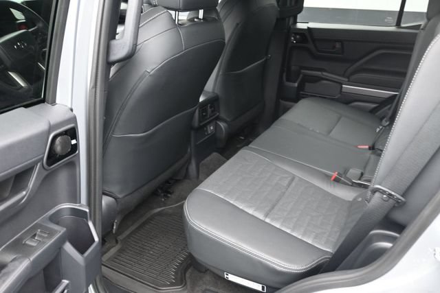 Certified 2026 Toyota 4Runner TRD Off-Road Premium AWD/4WD image 14