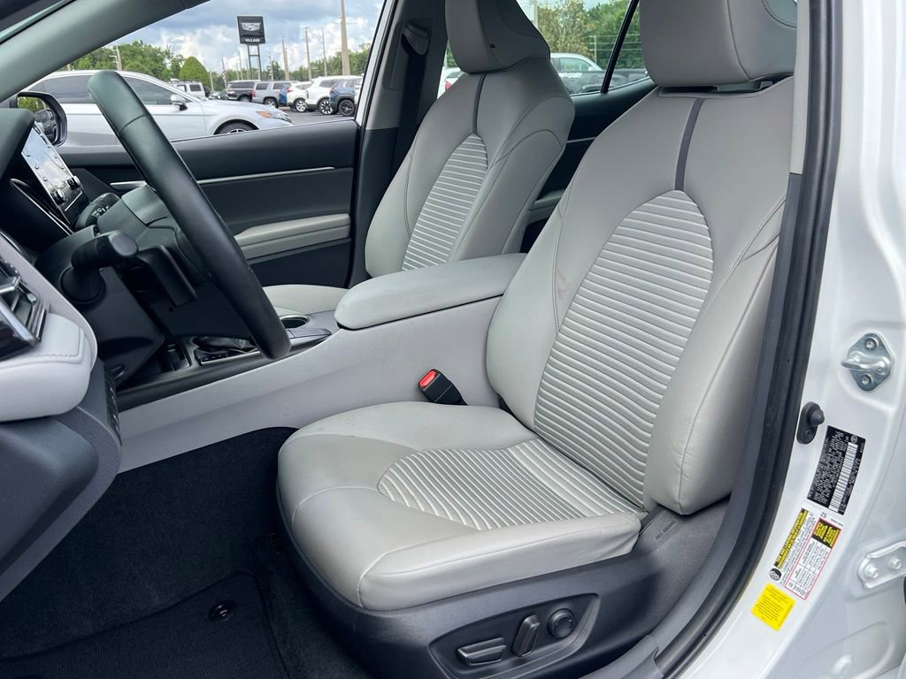 Certified 2023 Toyota Camry SE FWD image 13