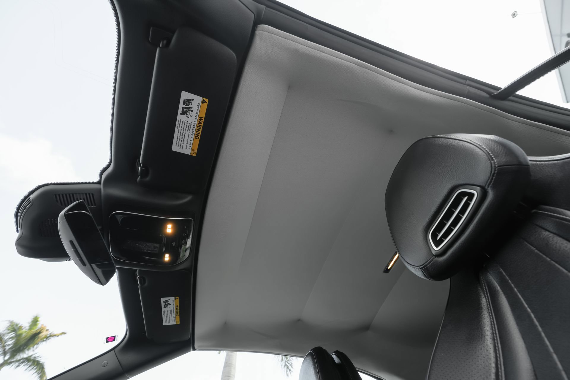 Used 2025 Mercedes-Benz CLE 300 4MATIC Cabriolet image 24