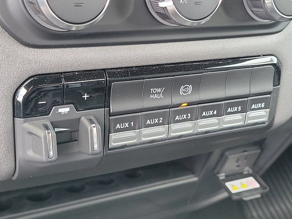 New 2024 RAM 4500 Tradesman RWD image 9