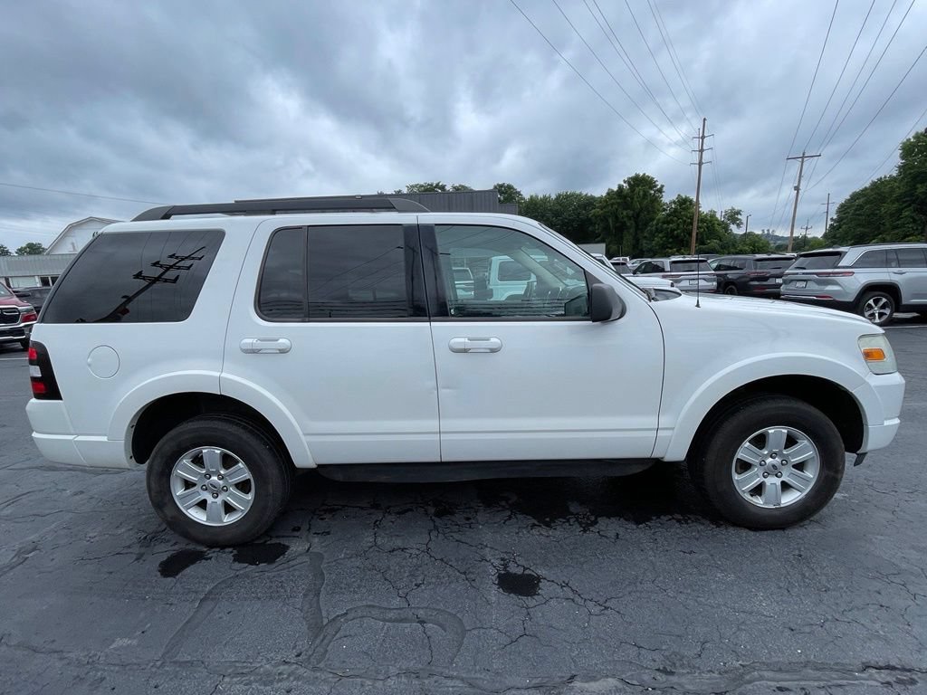 Used 2010 Ford Explorer XLT AWD/4WD image 8