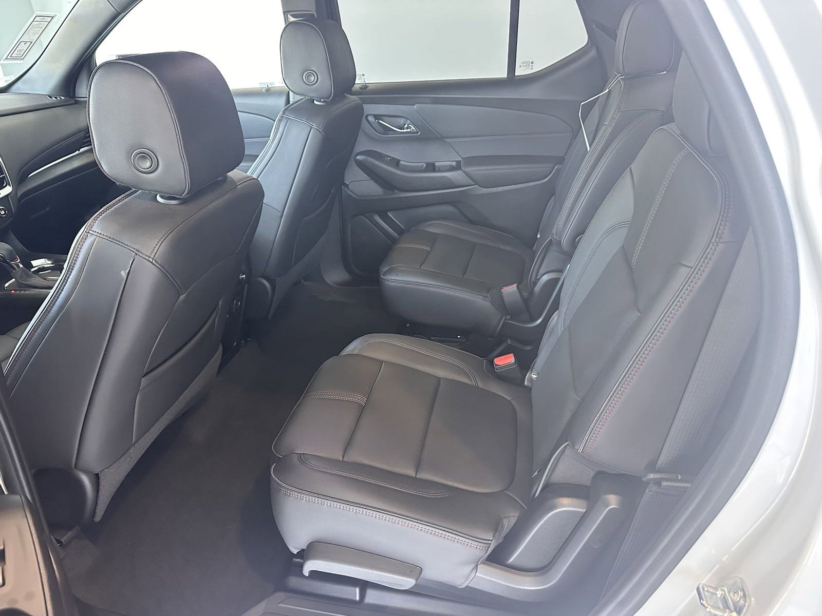 New 2023 Chevrolet Traverse RS w/ LPO, Floor Liner Package image 11