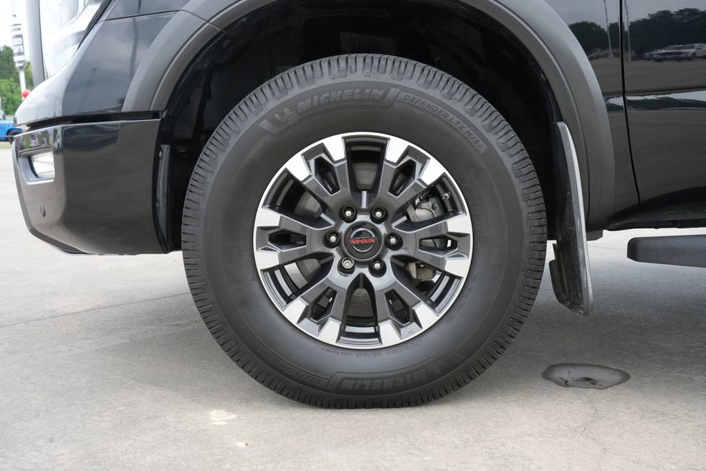 Used 2021 Nissan Titan PRO-4X w/ Pro-4x Convenience Package AWD/4WD image 28