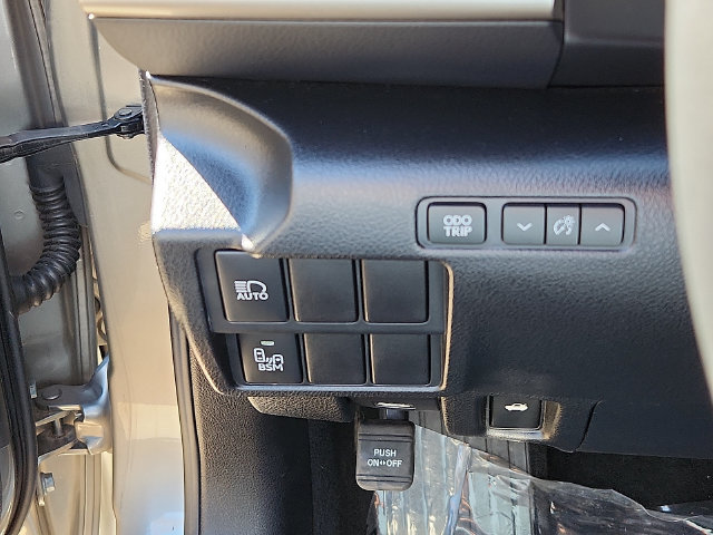 Used 2018 Lexus IS 300 AWD w/ Comfort Package image 29