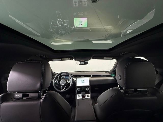 Certified 2025 Jaguar F-PACE R-Dynamic S image 28