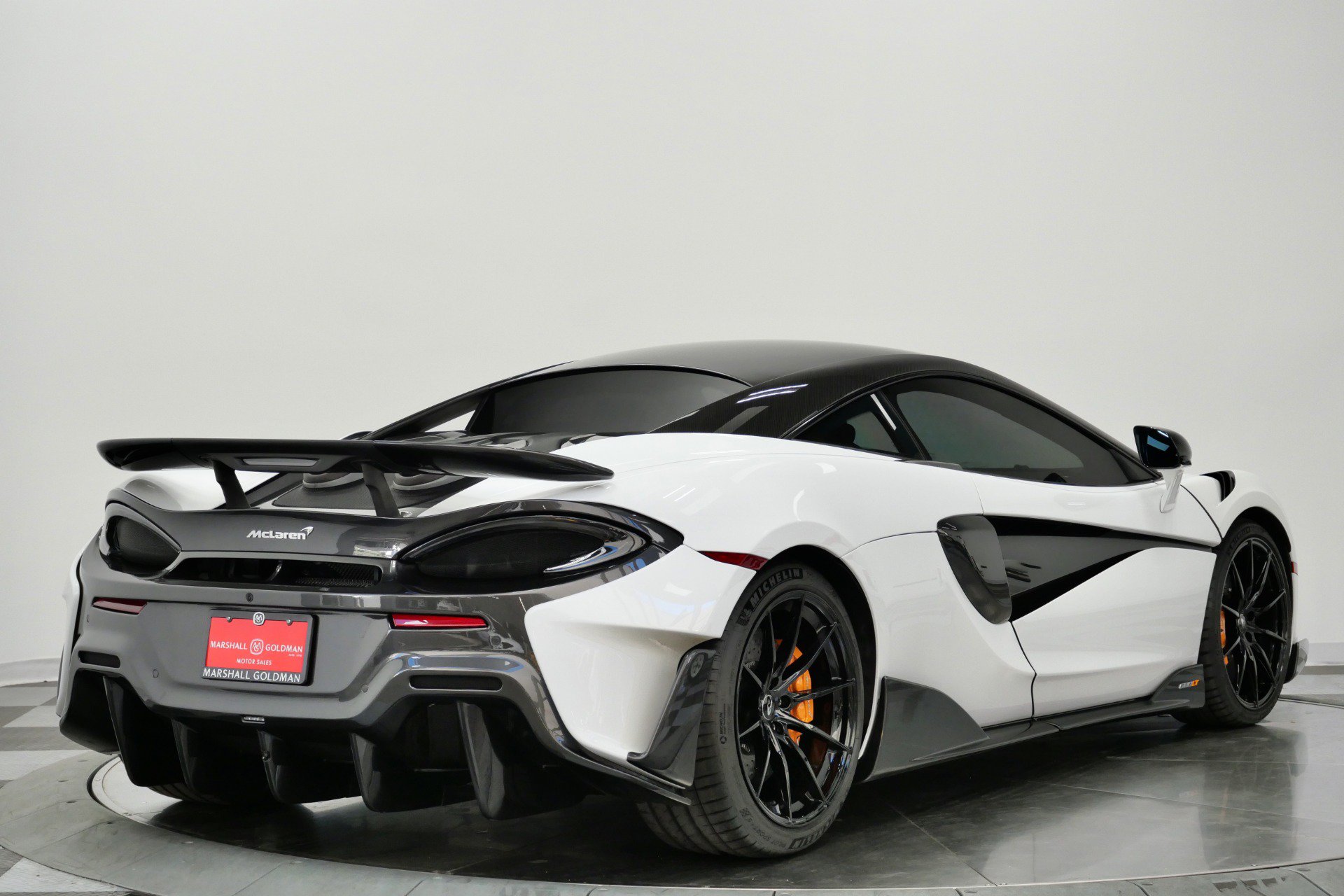 Used 2019 McLaren 600LT RWD image 8