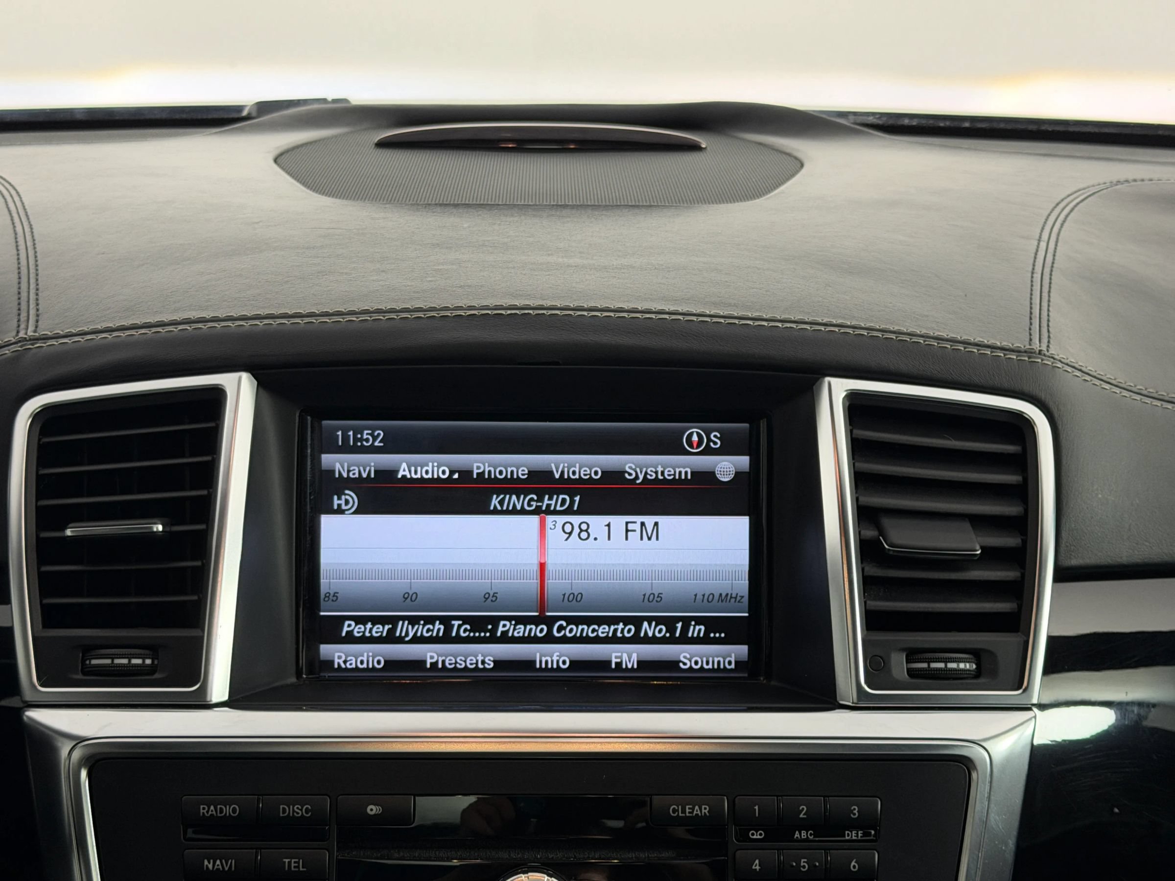Used 2013 Mercedes-Benz ML 63 AMG 4MATIC image 26