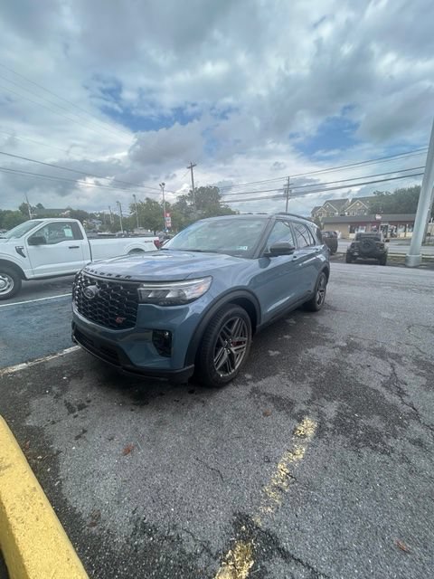 Used 2026 Ford Explorer ST w/ Sun And Sound Package AWD/4WD image 3