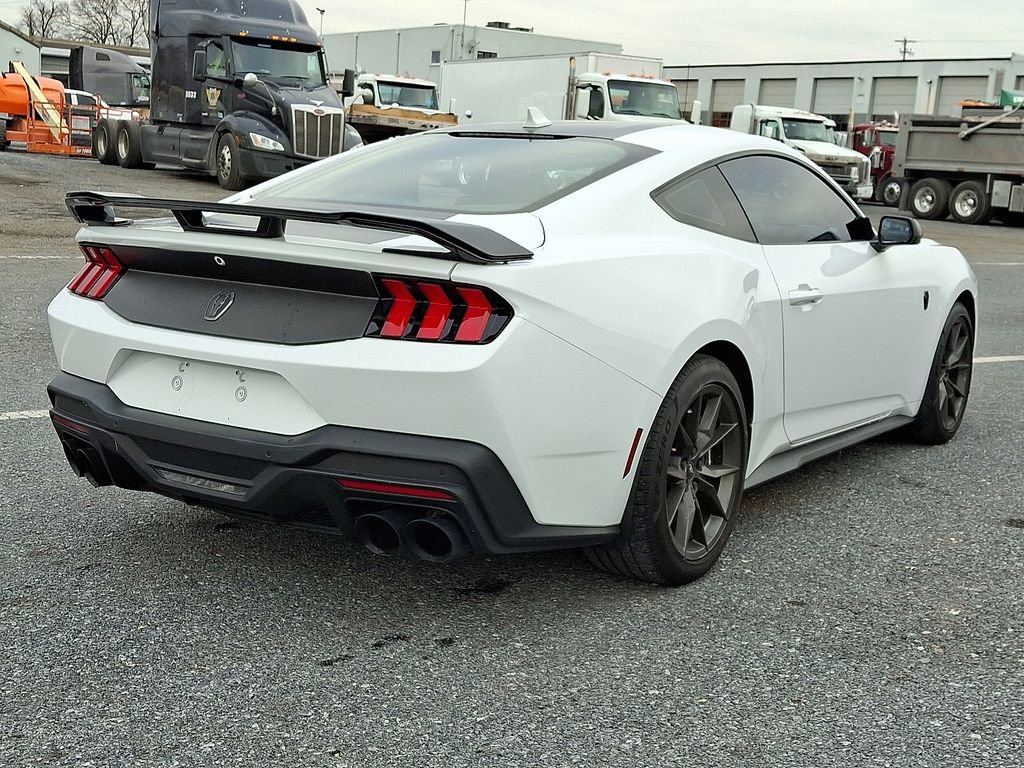 Used 2024 Ford Mustang Dark Horse image 7