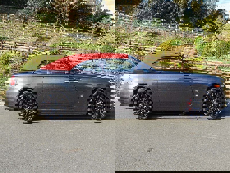 Used 2019 Rolls-Royce Dawn image 19