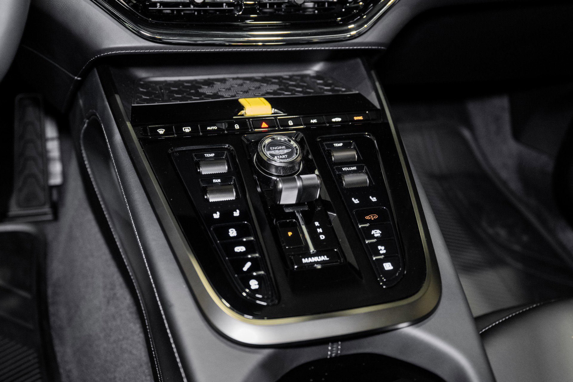 New 2026 Aston Martin DBX S AWD/4WD image 35