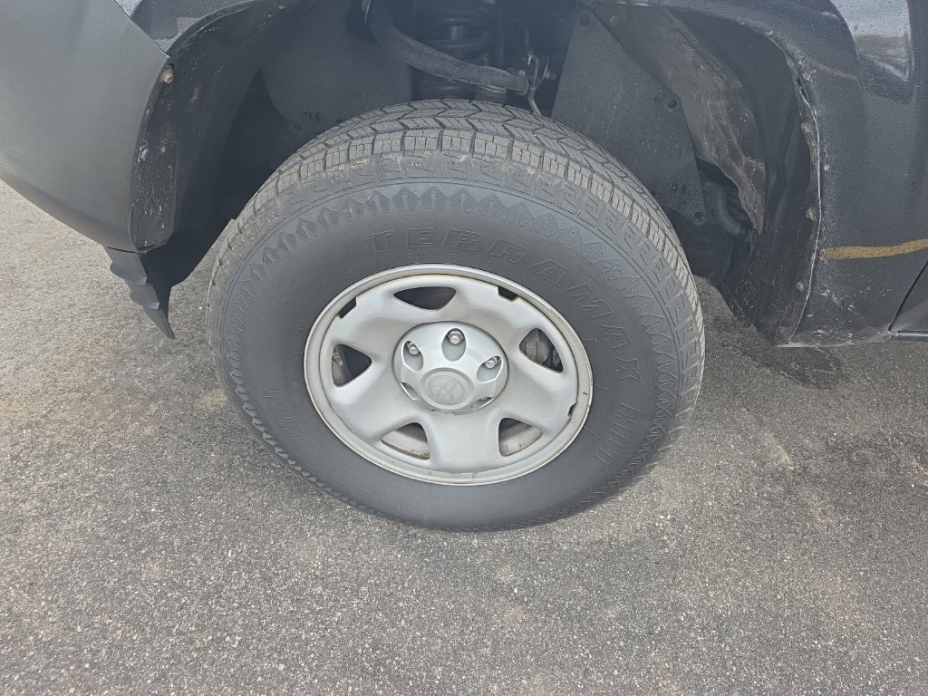 Used 2022 Toyota Tacoma SR AWD/4WD image 8