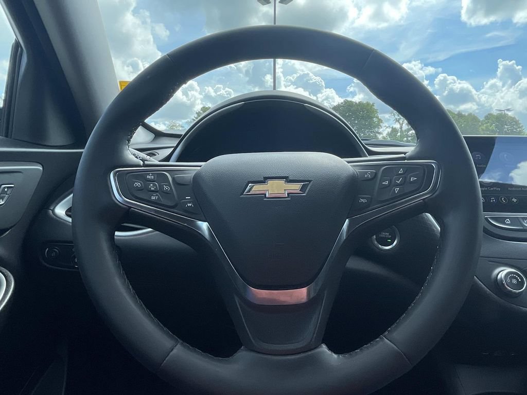 Used 2024 Chevrolet Malibu RS FWD image 22