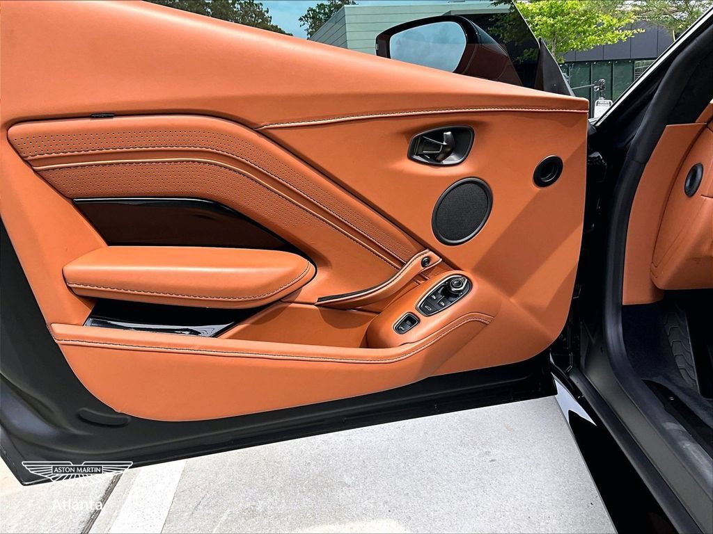 Used 2023 Aston Martin V8 Vantage Roadster RWD image 18