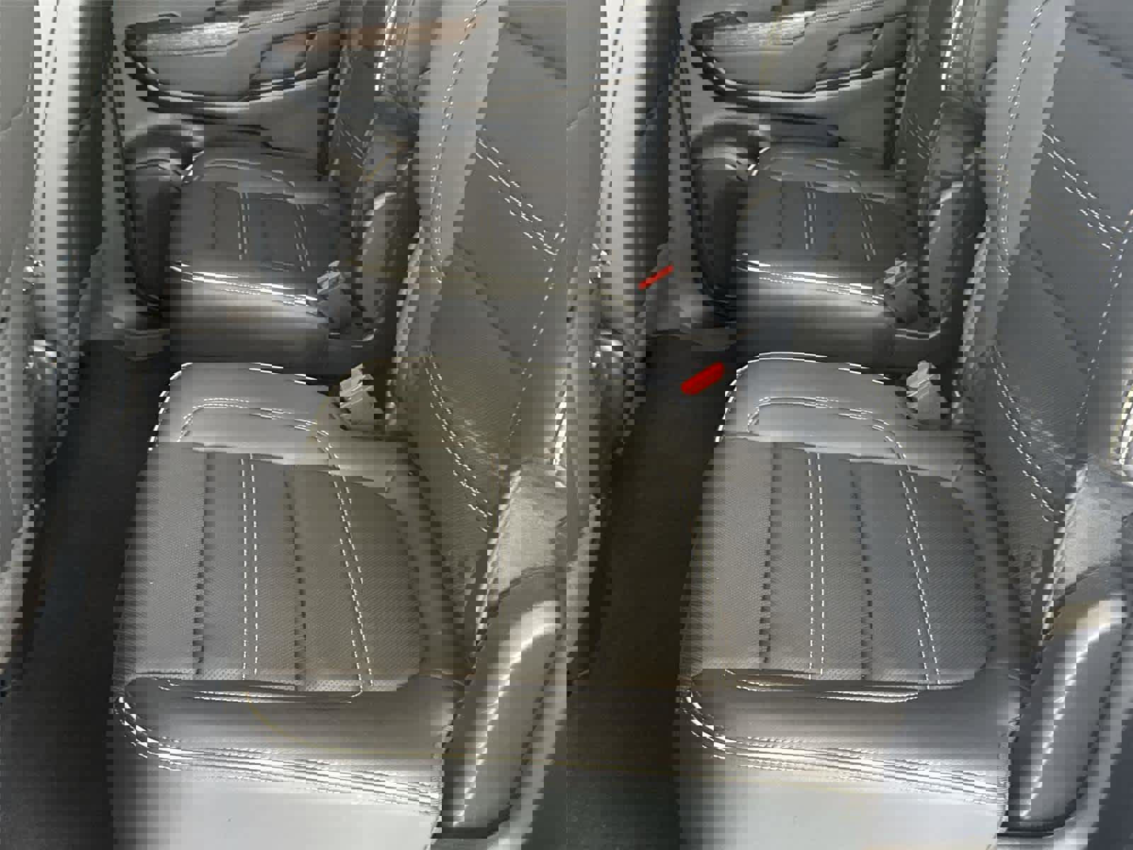 Used 2023 GMC Acadia Denali w/ Black Diamond Edition image 13