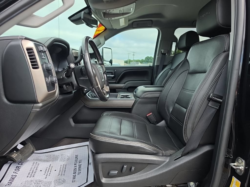 Used 2019 GMC Sierra 2500 Denali w/ Duramax Plus Package AWD/4WD image 20