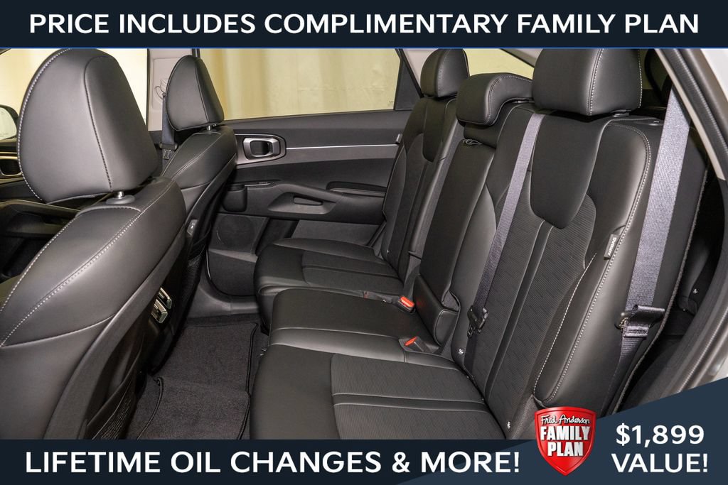 New 2026 Kia Sorento S w/ S Panoramic Sunroof Package FWD image 9