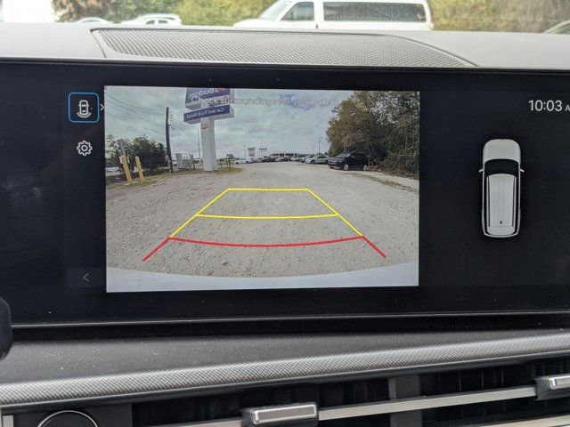 Used 2025 Hyundai Santa Fe SEL FWD image 19