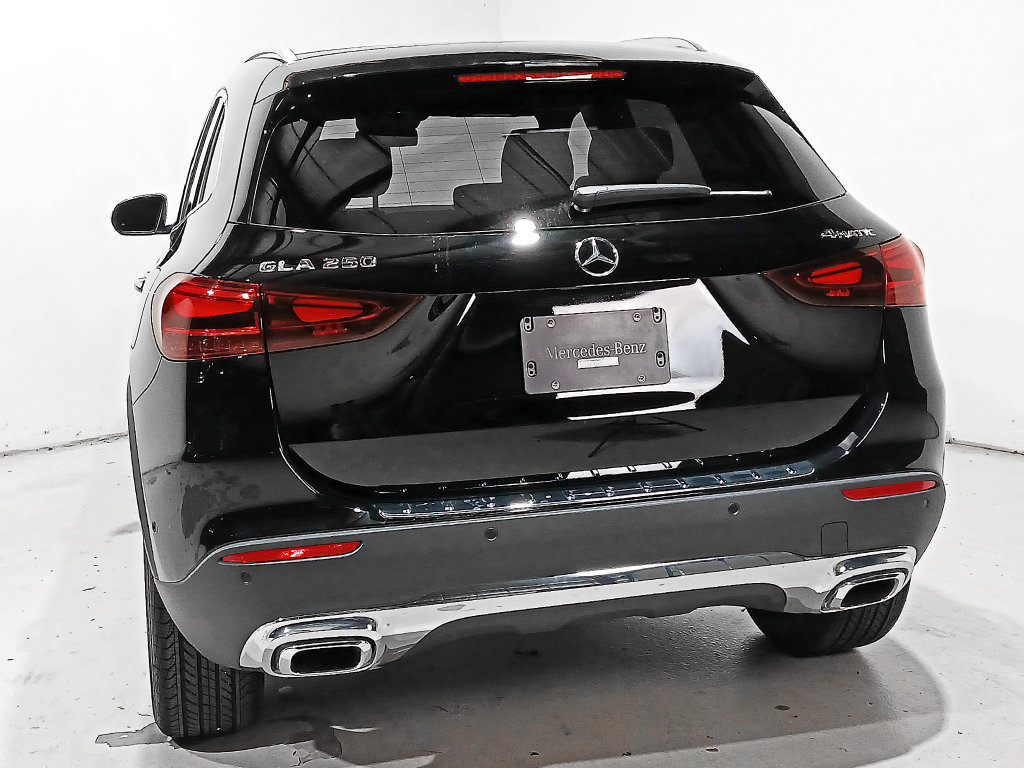 New 2026 Mercedes-Benz GLA 250 4MATIC image 5