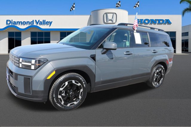 Used 2025 Hyundai Santa Fe SEL image 3