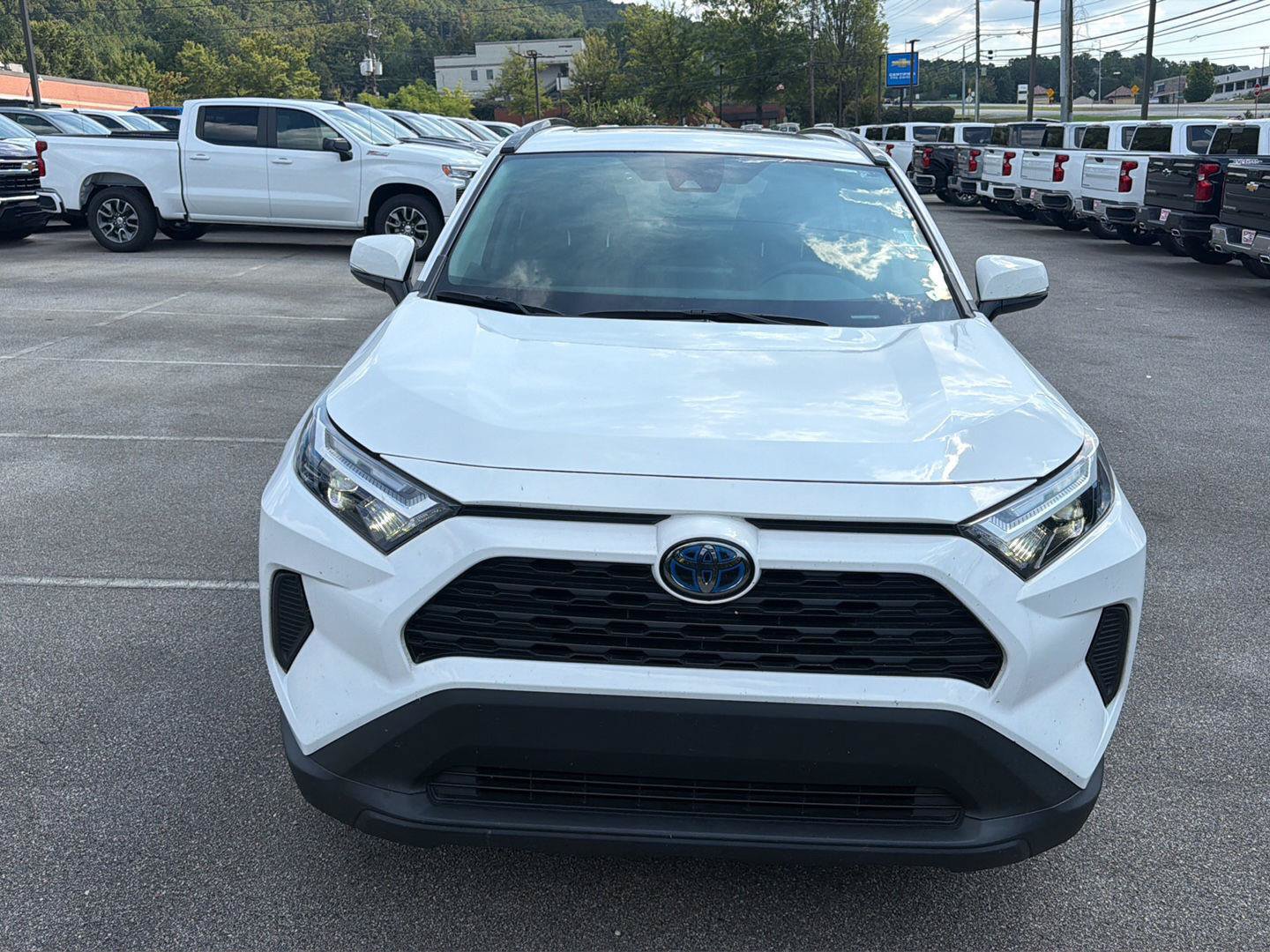 Used 2024 Toyota RAV4 XLE w/ Convenience Package AWD/4WD image 5