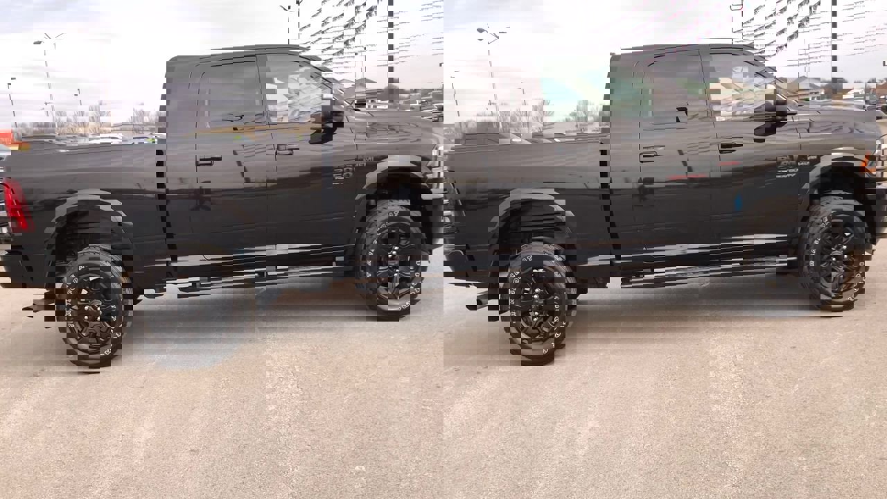 Used 2018 RAM 2500 Laramie w/ Sport Appearance Group image 9