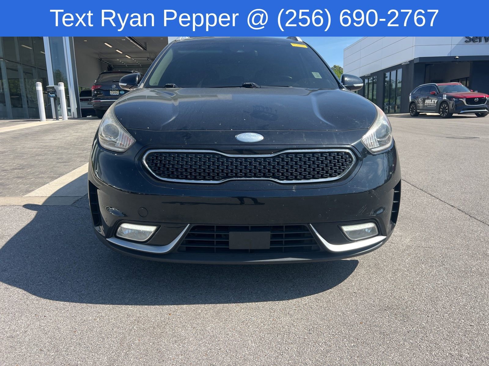 Used 2017 Kia Niro Touring w/ Advanced Technology Package image 2