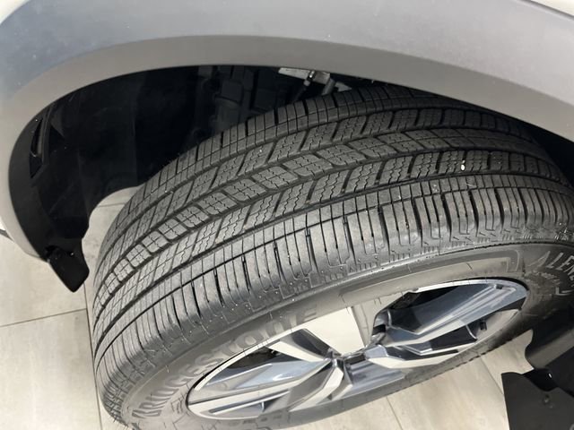 Used 2023 Nissan Rogue SL w/ SL Premium Package image 37