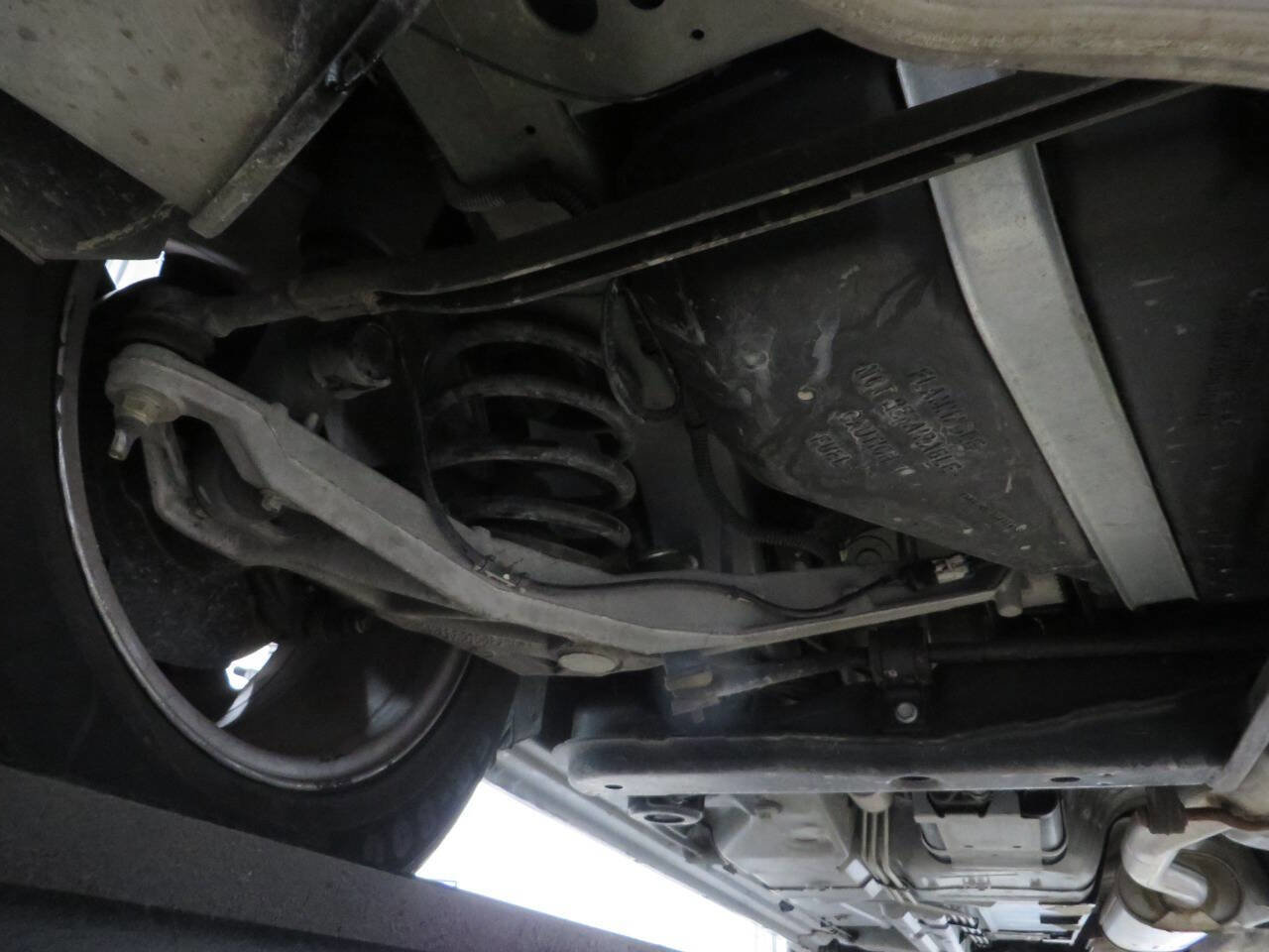 Used 2002 Cadillac De Ville DTS w/ Premium Equipment Pkg image 24