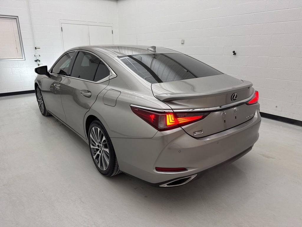 Used 2020 Lexus ES 350 w/ Premium Package image 9