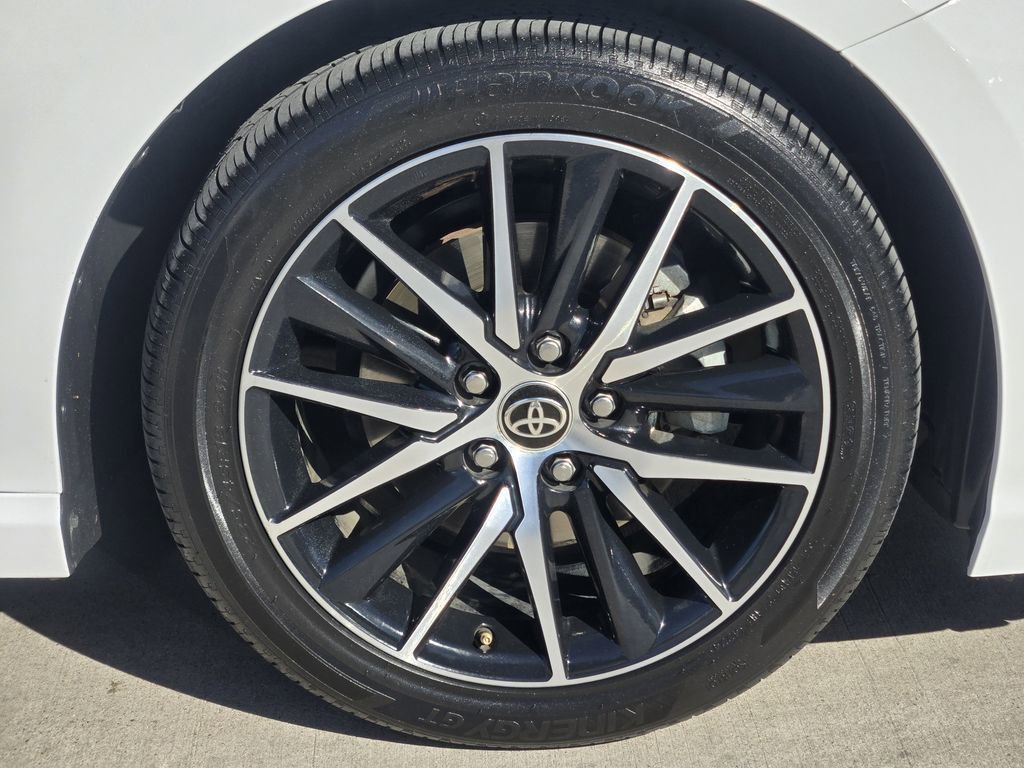 Used 2021 Toyota Camry SE image 13