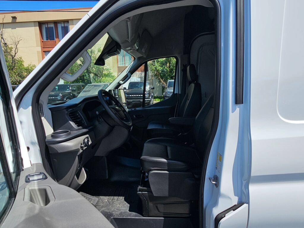 New 2026 Ford Transit 250 148 High Roof AWD image 15