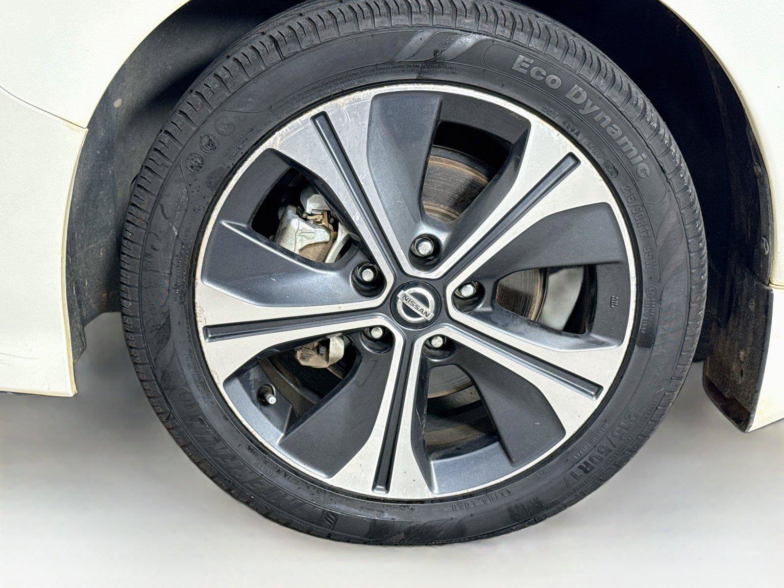 Used 2020 Nissan Leaf SL Plus FWD image 20