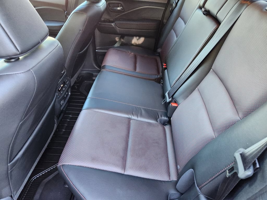 Used 2026 Honda Ridgeline Black Edition image 24