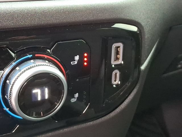 Used 2022 GMC Sierra 1500 SLE AWD/4WD image 16