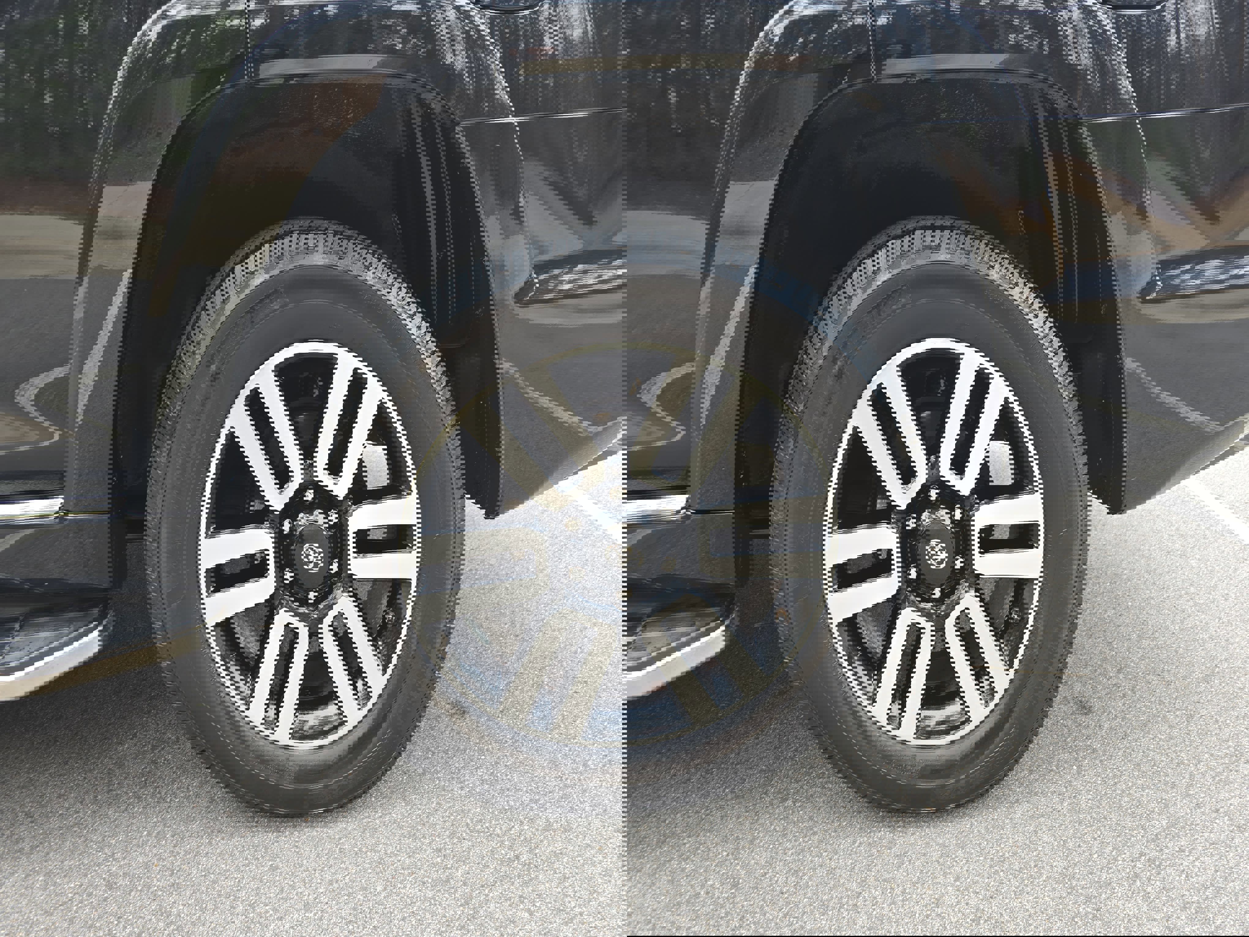 Used 2017 Toyota 4Runner Limited image 36