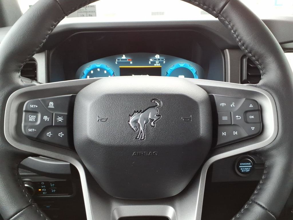 New 2025 Ford Bronco Badlands image 11