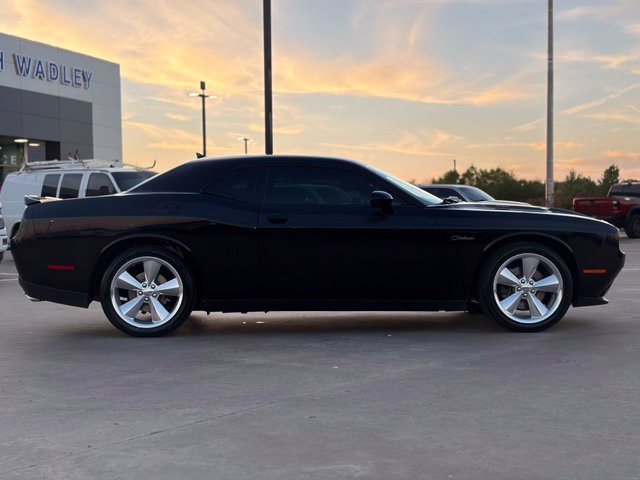 Used 2015 Dodge Challenger R/T Plus RWD image 8