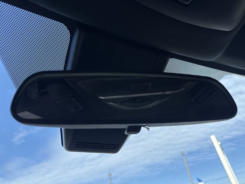 Used 2020 Toyota C-HR XLE FWD image 29