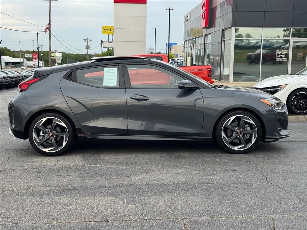 Used 2020 Hyundai Veloster Turbo Ultimate image 2