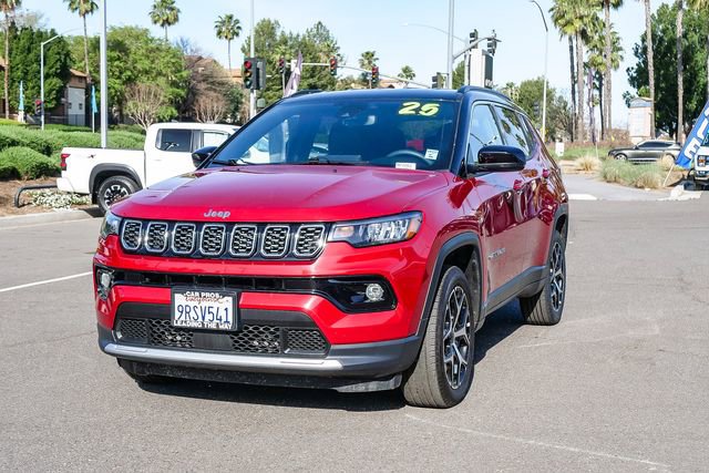 Used 2025 Jeep Compass Limited image 4