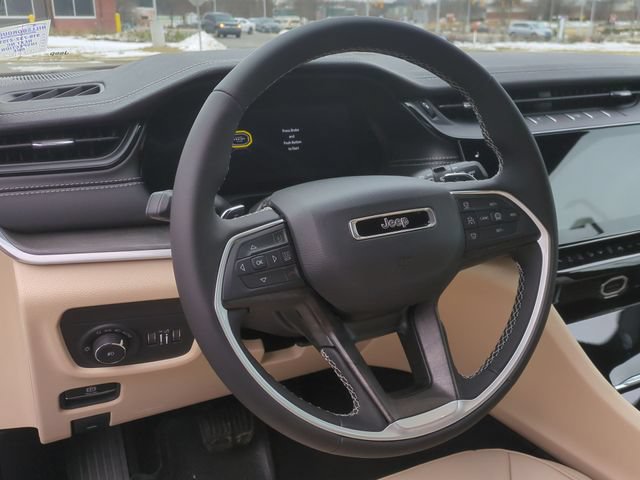 New 2026 Jeep Grand Cherokee Limited w/ Limited Altitude Package RWD image 31