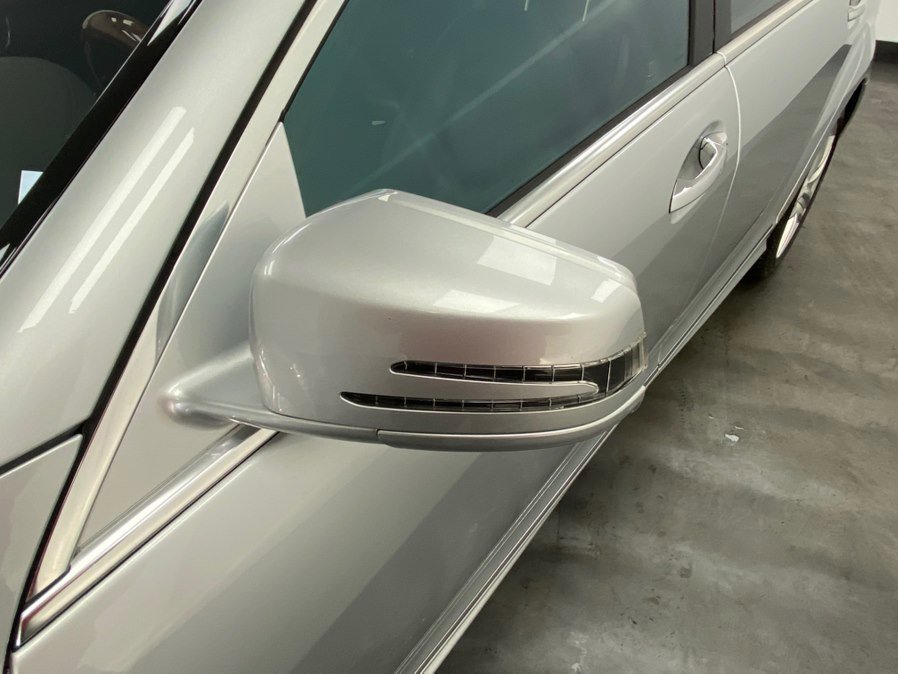 Used 2013 Mercedes-Benz S 550 4MATIC w/ Sport Pkg image 12