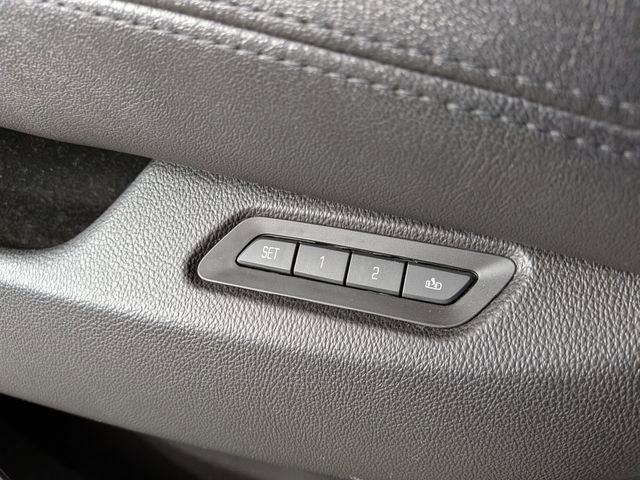 Used 2017 Cadillac Escalade ESV Premium Luxury image 14