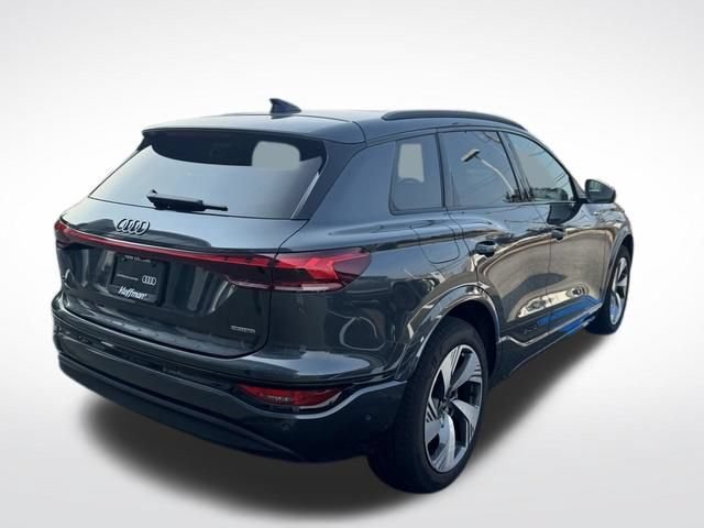 Certified 2025 Audi Q6 e-tron Premium Plus AWD/4WD image 8