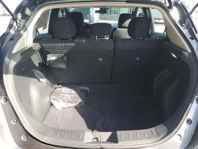 Certified 2025 Nissan Leaf S FWD image 6