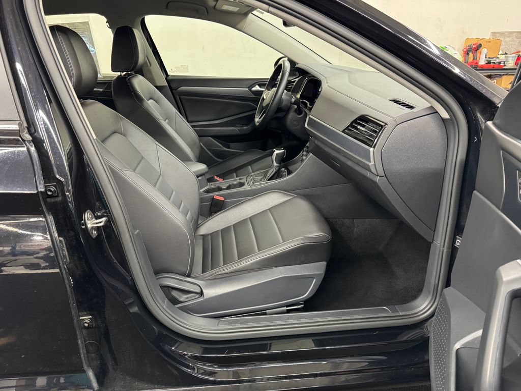 Used 2024 Volkswagen Jetta SE FWD image 28