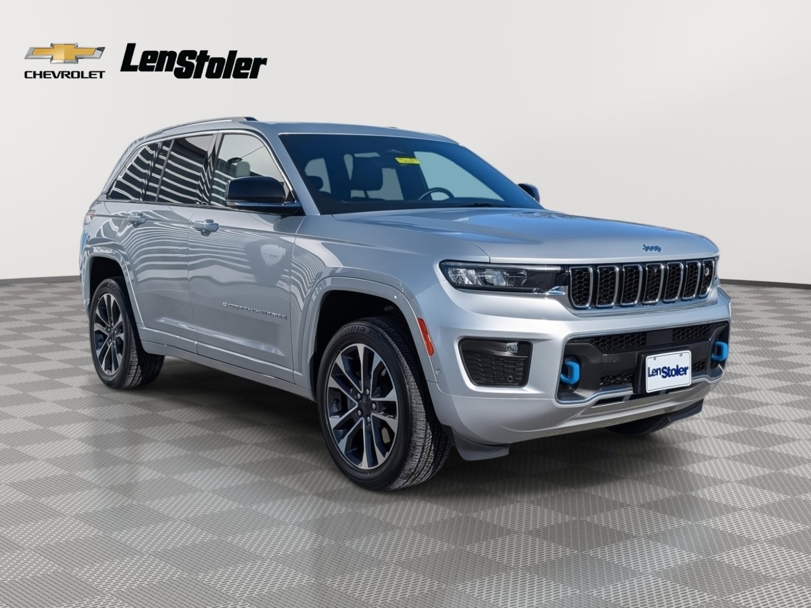 Used 2023 Jeep Grand Cherokee Overland w/ Advanced Protech Group III image 7