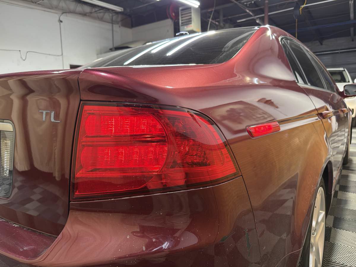 Used 2005 Acura TL FWD image 10