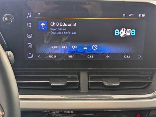 Used 2025 Chevrolet Trax LT w/ LT Convenience Package image 19